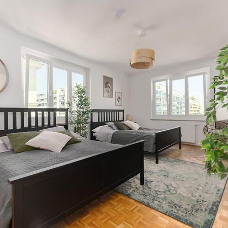 King Bed Home, 3 Bed Rooms, Perfect For Long Term Stay ウィーン エクステリア 写真